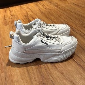 Cute platform white sneakers